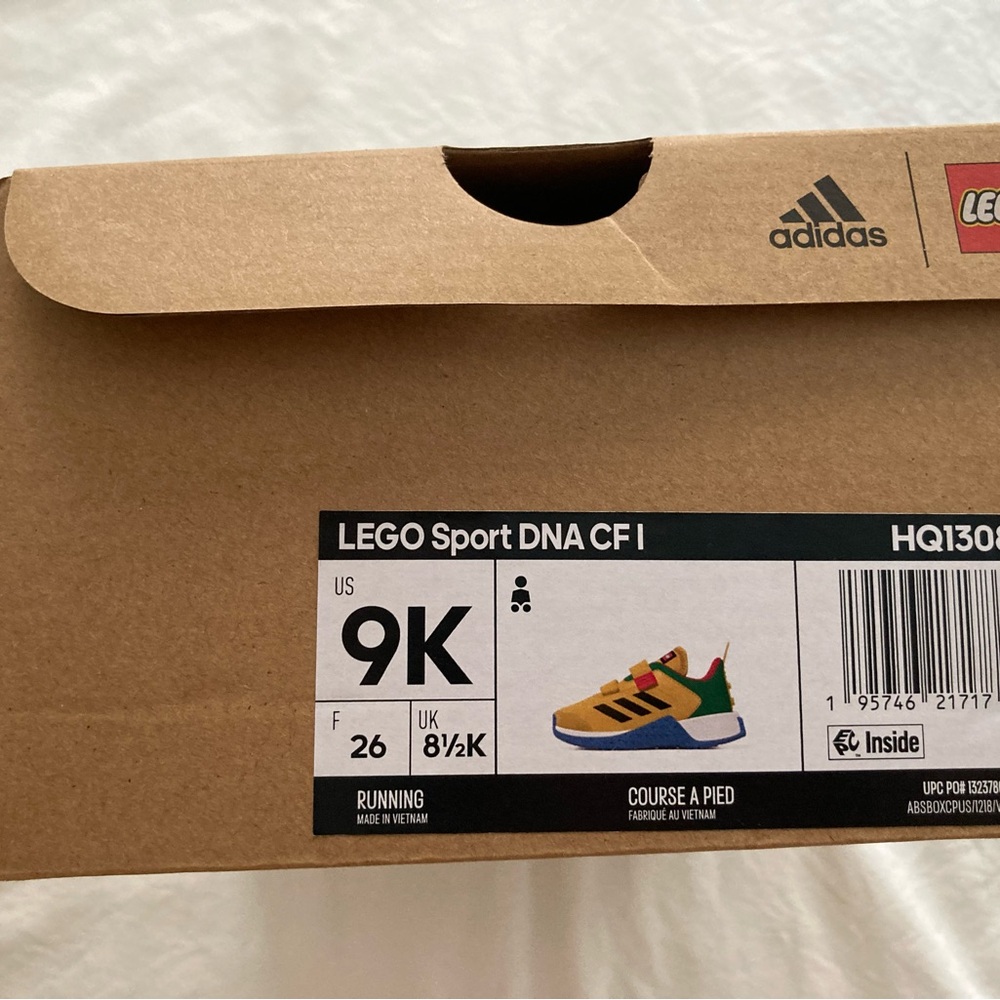 Adidas Lego Sport Velcro shoes boys 9K - never worn with tag and box